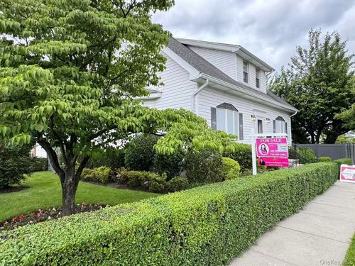 42-60 248th St, Little Neck, NY, 11363-1649 | Card Image