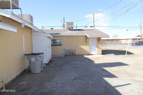 a-8903 Old County Dr, El Paso, TX, 79907-6331 | Card Image