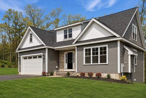 68 Farmington Rd, Nashua, NH, 03060-5306 | Card Image
