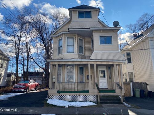 39 Kelton Ave, Schenectady, NY, 12304-2629 | Card Image