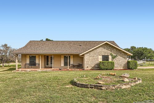 1608 Kings Ranch Rd, Bandera, TX, 78003-4020 | Card Image