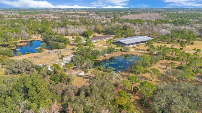 2140 W State Road 46, House other with 1 bedrooms, 2 bathrooms and null parking in GENEVA FL | Image 60