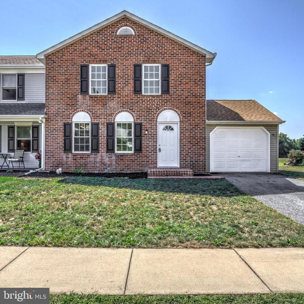 Thornapple Dr, Marietta, PA 17547