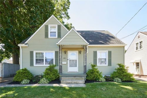 1884 Malasia Rd, Akron, OH, 44305-3672 | Card Image