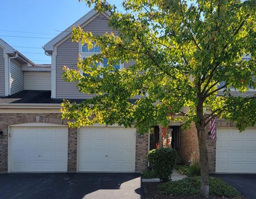 875 Mckenzie Station Dr, Lisle, IL, 60532-5802 | Card Image