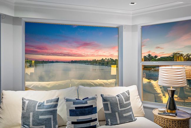 209 Evans Ln, Condo with 2 bedrooms, 2 bathrooms and null parking in Lantana FL | Image 5