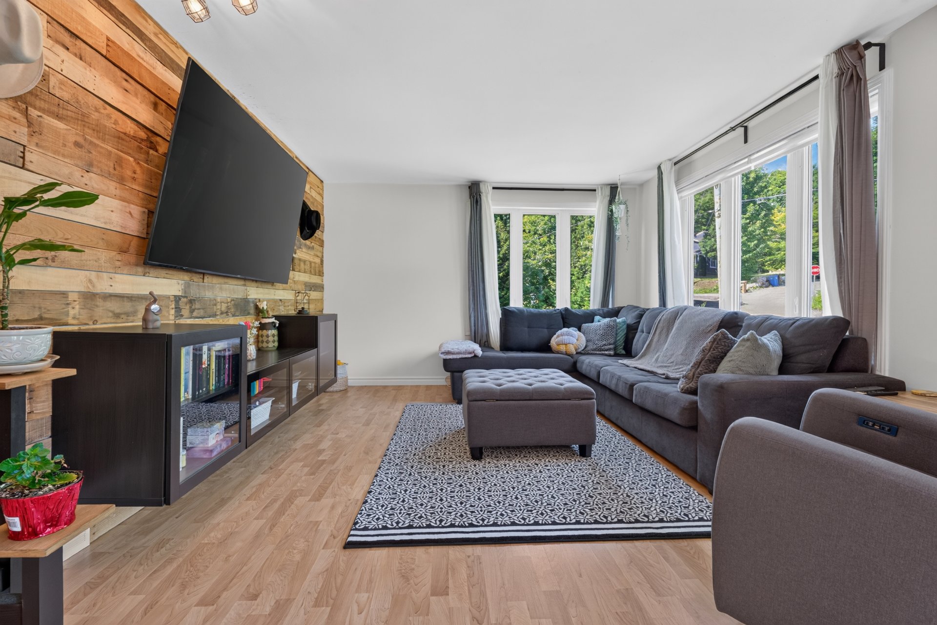 Residential in Sainte-Julienne 5