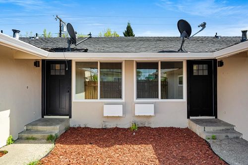 802-802 Woodrow St, Lodi, CA, 95240-4319 | Card Image