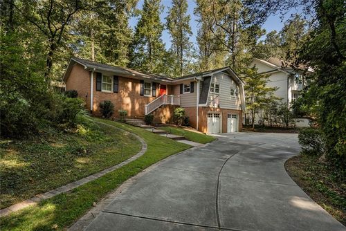 1460 Valley View Rd, Dunwoody, GA, 30338-4825 | Card Image