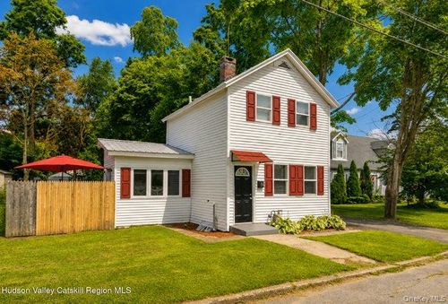 56 Emerick St, Kingston, NY, 12401-3010 | Card Image
