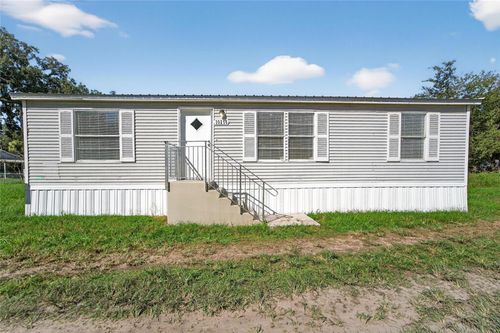 39256 Lizabeth Cir, ZEPHYRHILLS, FL, 33542-1747 | Card Image