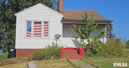 557 3rd St, Rosiclare, IL, 62982-1086 | Card Image