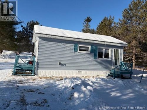 228 Upper Mills Rd, Upper Mills, NB, E3L5W2 | Card Image