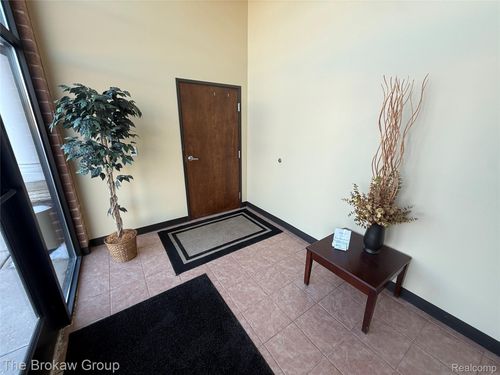 3226 Hidden Timber Drive, Orion Charter Township, MI, 48359 | Card Image