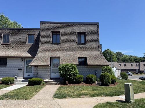 202-202 Beekman Dr, Agawam, MA, 01001-2606 | Card Image