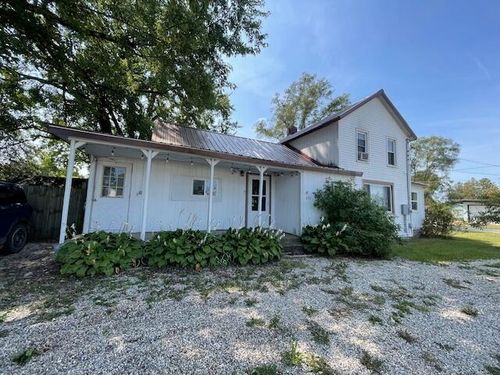 201 S Webber St, Mecosta, MI, 49332-9436 | Card Image