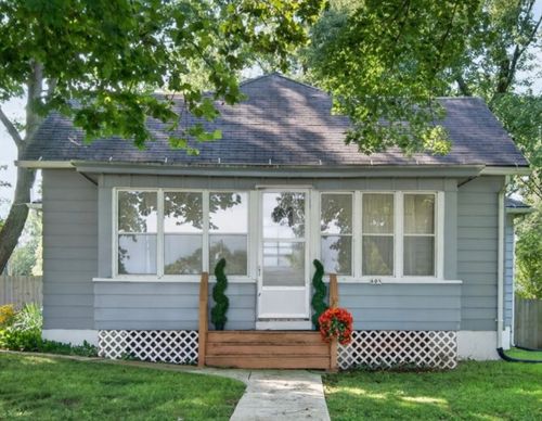 605 2nd North St, Wenona, IL, 61377-7563 | Card Image