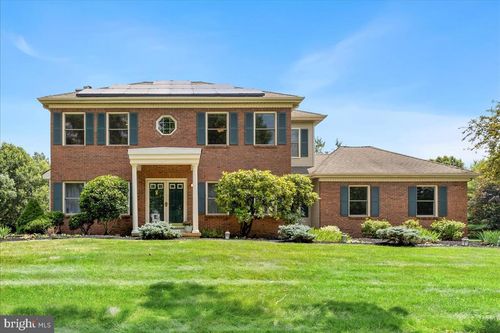 32 W Kincaid Dr, West Windsor, NJ, 08550-3022 | Card Image