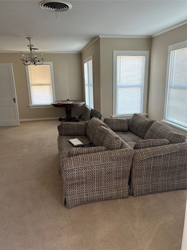 903 W Main St, House other with 3 bedrooms, 2 bathrooms and null parking in Olney TX | Image 17