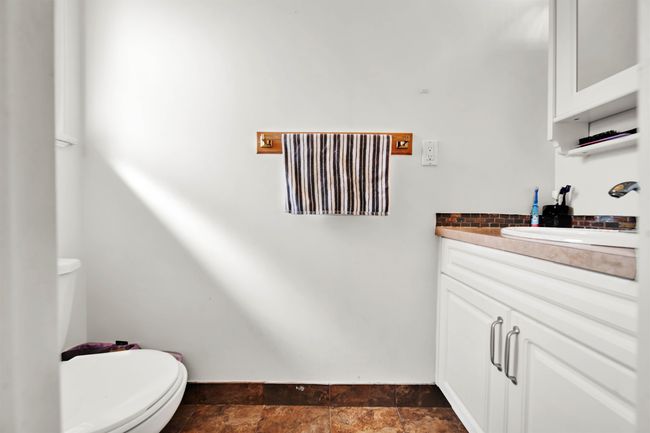 13822 92 A Ave, House other with 10 bedrooms, 6 bathrooms and 8 parking in Surrey BC | Image 23