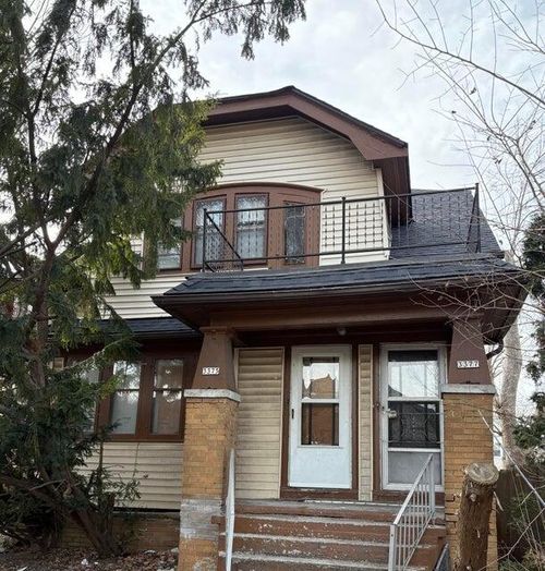 3375 N 37th St, Milwaukee, WI, 53216-3725 | Card Image