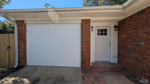 3040 English Oak Cir, Pensacola, FL, 32526-2816 | Card Image