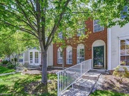 120 Columbus Dr, Franklin Park, NJ, 08823-1735 | Card Image