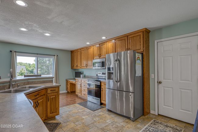 408 Walton St, House other with 5 bedrooms, 4 bathrooms and null parking in Carl Junction MO | Image 10