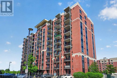 206-555 Anand Pvt, Ottawa, ON, K1V2R7 | Card Image
