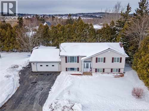 11 Sunrise Dr, Quispamsis, NB, E2E4V2 | Card Image