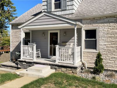 Covered Front Porch | Image 3