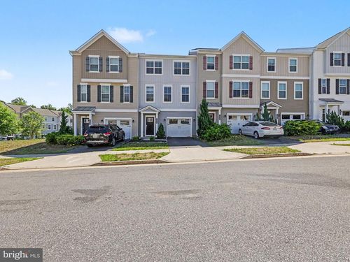 1428 Hudgins Farm Cir, FREDERICKSBURG, VA, 22408-4176 | Card Image