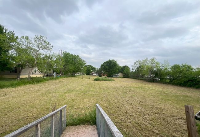 A - 5619 Fm 535, House other with 5 bedrooms, 1 bathrooms and 8 parking in Cedar Creek TX | Image 39