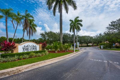 102 - 3500 Briar Bay Boulevard W, Condo with 2 bedrooms, 2 bathrooms and null parking in West Palm Beach FL | Image 2