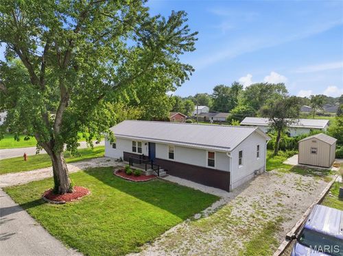 201 Greenwich Ave, Eldon, MO, 65026-2635 | Card Image