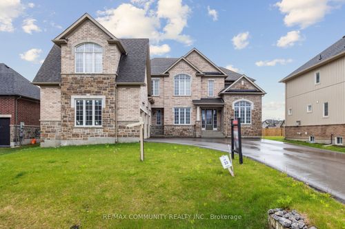 15 Golden Meadows Dr, Otonabee, ON, K9J | Card Image