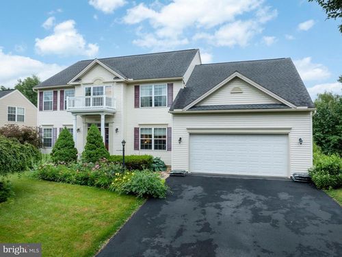2328 Saratoga Dr, STATE COLLEGE, PA, 16801-2484 | Card Image