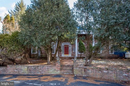 99 Highland Ave, Lambertville, NJ, 08530-1047 | Card Image