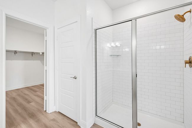 Walk-in shower. | Image 13