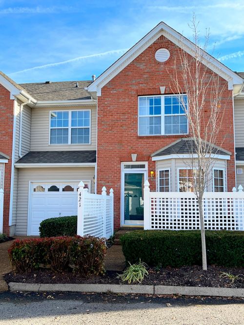 421 Compton Ln, Franklin, TN, 37069-8446 | Card Image