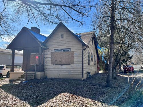 7710 Greenwood Rd, Louisville, KY, 40258-2761 | Card Image