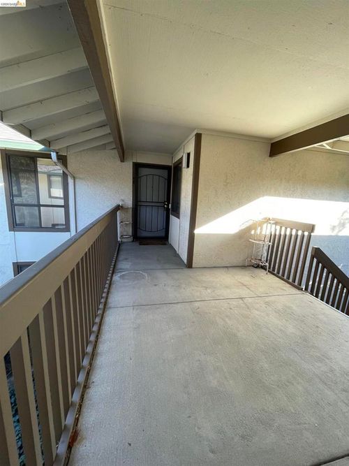 2416 Shadow Ln, Antioch, CA, 94509-3155 | Card Image