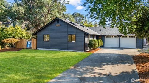 8504 Moreland Ave Sw, Lakewood, WA, 98498-3566 | Card Image