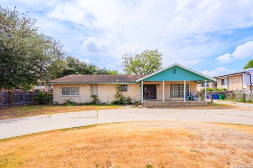 122 W Formosa Blvd, San Antonio, TX, 78221-2723 | Card Image