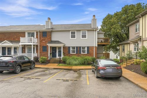 1437 Oriole Pl, Brentwood, MO, 63144-1126 | Card Image