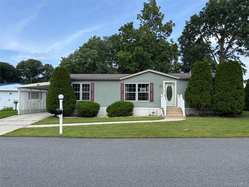 417-1661 Old Country Rd, Riverhead, NY, 11901-4409 | Card Image