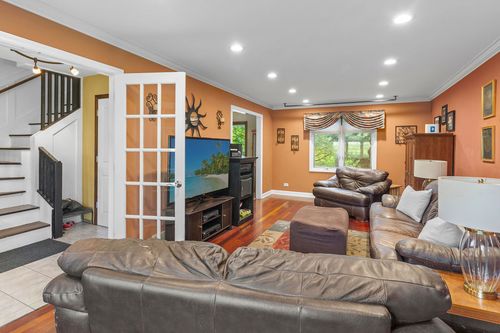 2100 59th St, Downers Grove, IL, 60516-1149 | Card Image