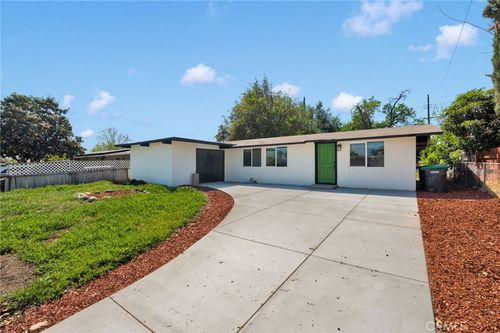 1765 Alston Ave, Colton, CA, 92324-1104 | Card Image