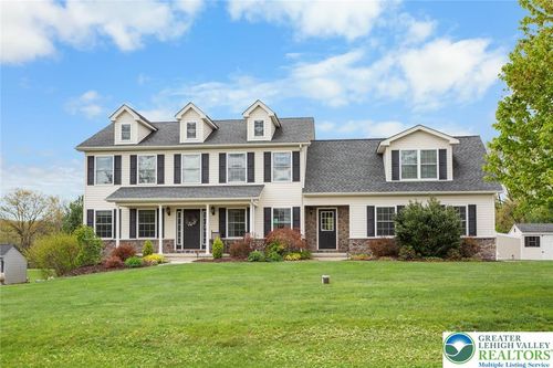 136 Redstone Dr, Nazareth, PA, 18064-7501 | Card Image