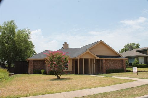 2036 Sancerre Ln, Carrollton, TX, 75007-2211 | Card Image